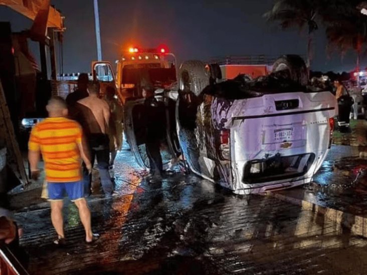 jóvenes mueren ahogados su camioneta cayó al río