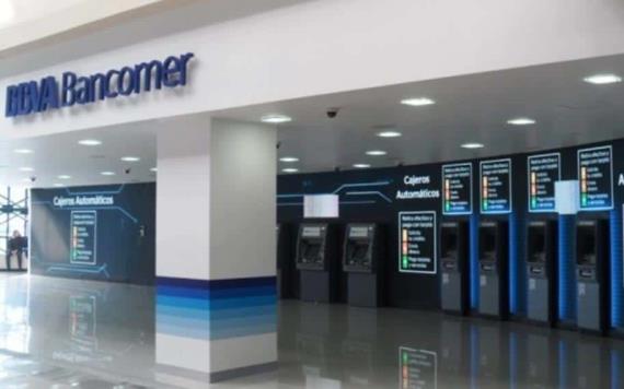 Bancomer cambiará mil 500 trabajadores por cajeros inteligentes
