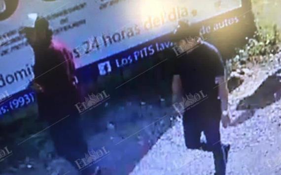 Tres hombres armados asaltan lavadora de autos y se roban dos unidades