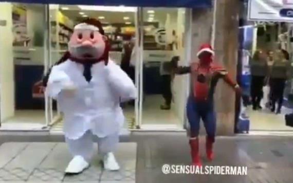 Spider-Man se echa un bailazo con el Dr. Simi