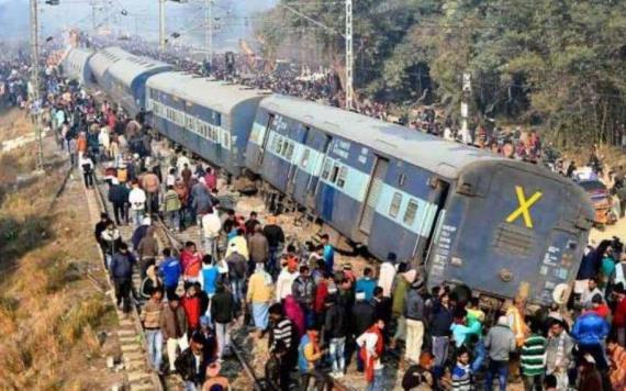 Tren se descarrila en la India; se reportan al menos 7 muertos