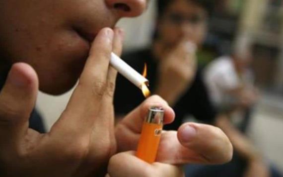 Diputada del PAN propone cárcel para quien fume cerca de escuelas y hospitales