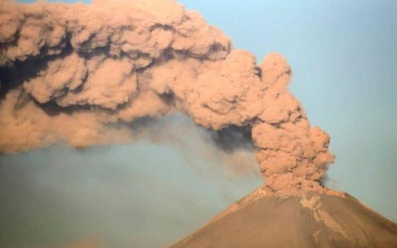 Reportan erupciones en cadena del volcán Popocatépetl