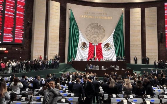 Diputados mantienen 163 mdp en vales