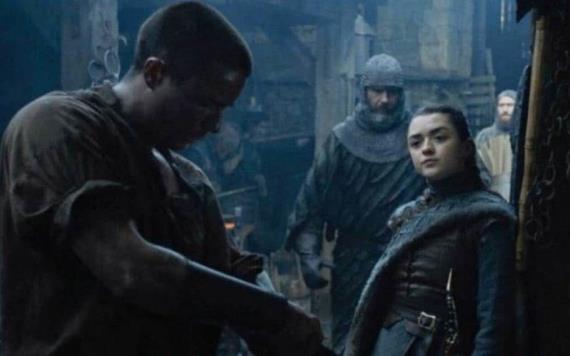 Enciende Arya Stark las redes con escena en GOT