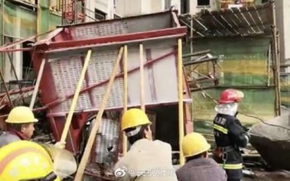 Se desploma elevador en China y mueren 11 personas