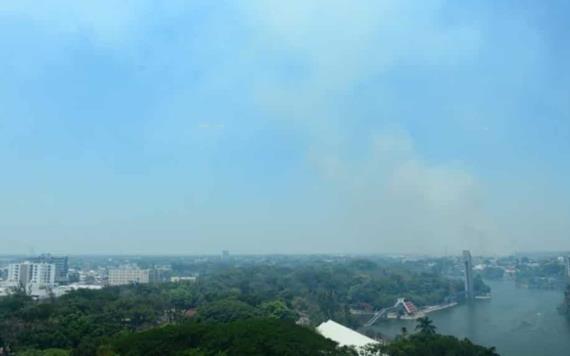 Así luce Villahermosa, ante el humo de los incendios de popales que afectan a la capital