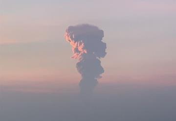 El Popocatépetl registra explosión de 5km de altura