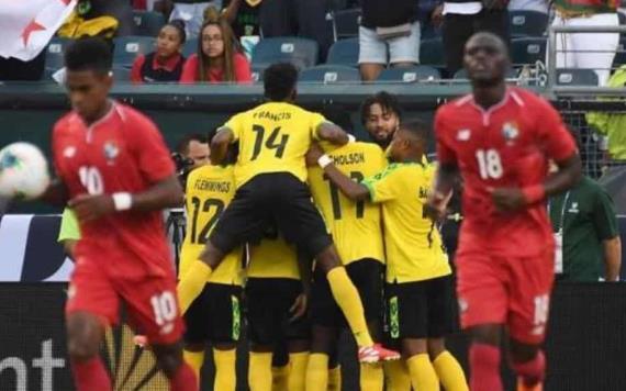 Jamaica vence a Panamá y avanza a semifinales en la Copa Oro