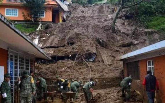 Son en total siete personas muertas tras deslave en cerro de Puebla