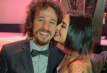 Luisito comunica le fue infiel a su novia