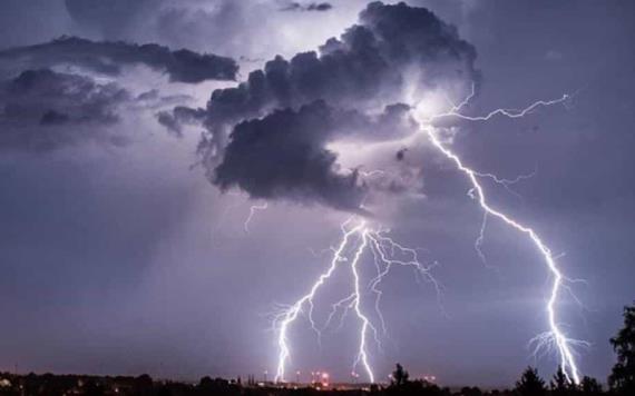 Tormentas eléctricas matan a 51 personas