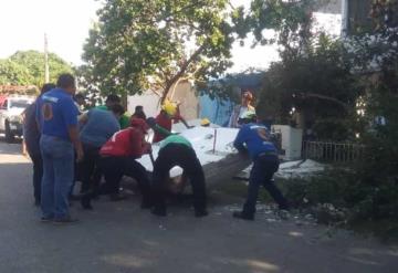 Tras sismo en Tabasco cae barda de una casa en Anacleto Canabal