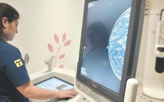 Crean dispositivo para detectar el cáncer de mama sin radiación