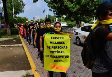 Jóvenes se manifiestan, piden a autoridades combatir la trata de personas