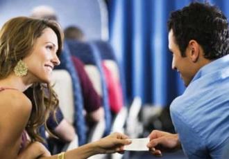 Una de cada 50 personas encuentra al amor de su vida en un avión: estudio