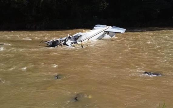 Se desploma avioneta en sierra de Michoacán, hay al menos cinco muertos