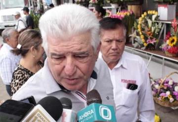 AMLO visitó ayer la bóveda de sus padres en Villahermosa