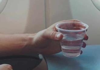 Estudio revela que el agua de los aviones puede estar tan sucia como la del retrete