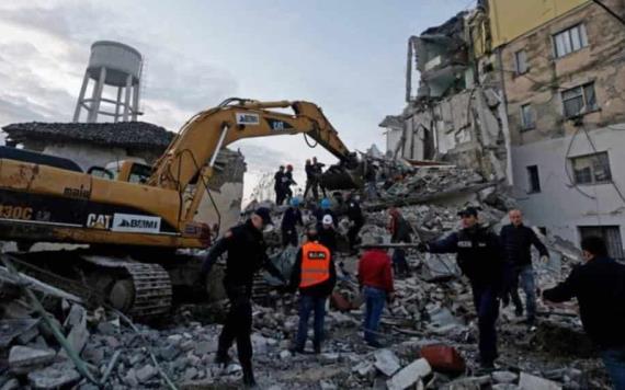 30 muertos tras sismo en Albania