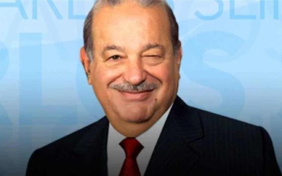 Universitarios no deberían presentar tesis: Carlos Slim