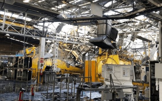 Muere empleado en explosión de fábrica en Ecatepec