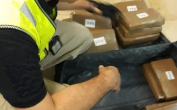 Descubren maleta con 27 kilos de cocaína procedente de Colombia