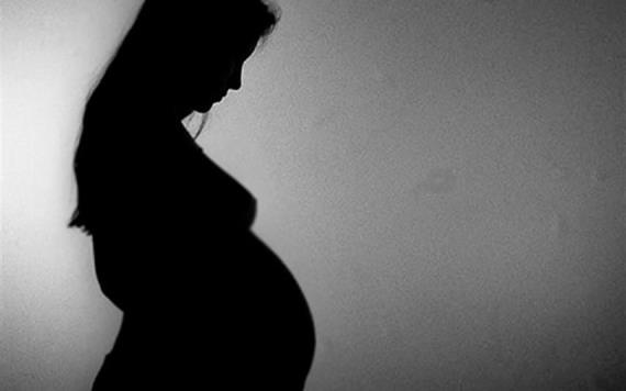 Ex policía se declara culpable del asesinato de su novia embarazada