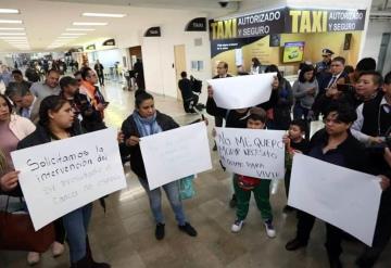 Protestan padres de niños con cáncer