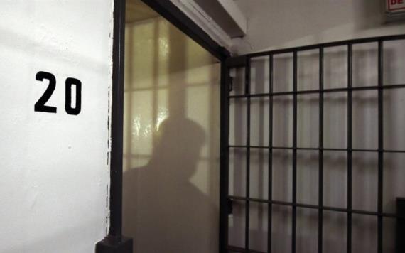 Asesino confeso de joven de 16 años salió de la cárcel pagando 35 mil pesos