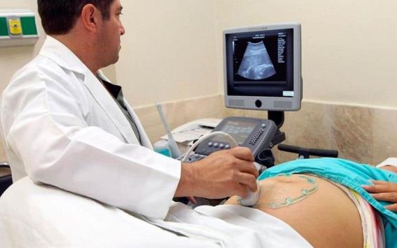 Embarazadas que estén afiliadas al IMSS serán atendidas en hospitales privados