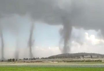 Captan cinco tornados a la vez en el cielo de Puebla