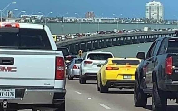 Reabren playas en Texas, Estados Unidos; la gente hace filas para entrar