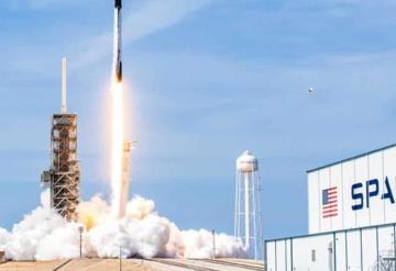 Lanzan NASA y SpaceX el cohete Falcon 9, después de un intento fallido