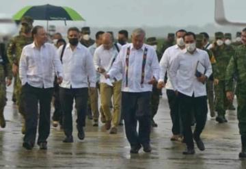 AMLO sigue de gira pese a mal clima en el sureste del país