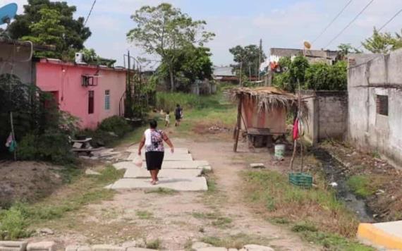 Alcaldesa da banderazo a pavimentación de 9 calles en Tecolutilla Comalcalco