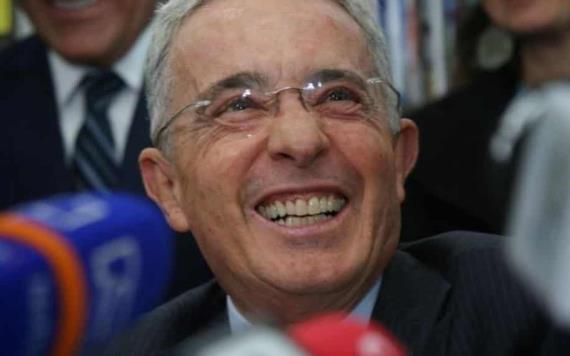Ordenan detención del expresidente Álvaro Uribe
