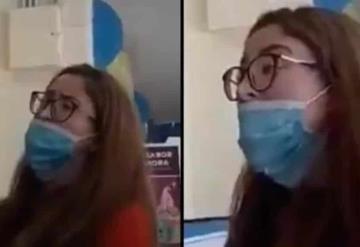 VIDEO: Licenciada se burla e insulta a personal de Walmart por cumplir protocolo sanitario