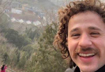 Luisito Comunica comparte polémica foto con su novia y redes lo destrozan