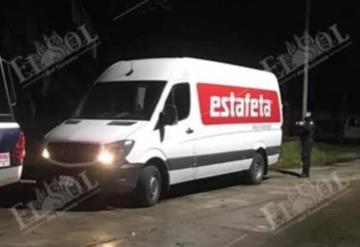 Encuentran unidad de Estafeta abandonada en Macuspana