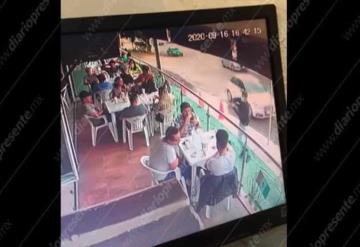 VIDEO: Ejecutan a cliente en un restaurante