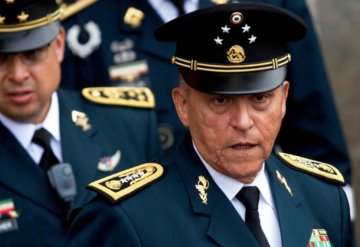 Detienen a exsecretario de Defensa, el general Salvador Cienfuegos