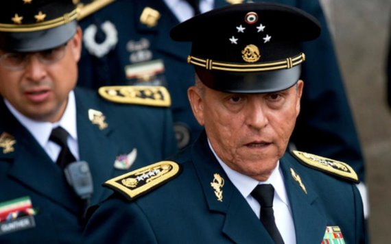 Detienen a exsecretario de Defensa, el general Salvador Cienfuegos