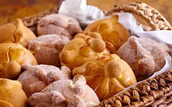 "Las penas con pan son menos": panaderos no ven caída de ventas en Día de Muertos