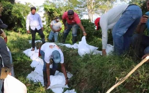 Refuerzan bordos en el río palizada tras rebasar su nivel crítico