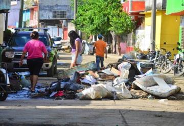 Inician limpieza de zonas afectadas por inundación