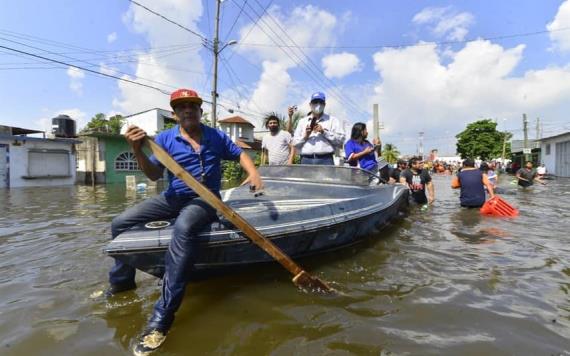 Continúa evacuación en zonas de riesgo