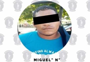 La Policía Estatal aseguró a un masculino por robo con violencia