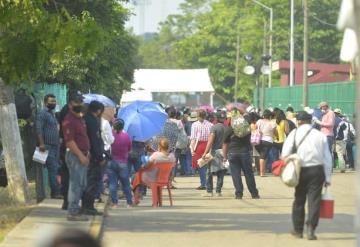 Entregan apoyo a los rezagados; llegaron de 137 comunidades