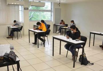 Aplican examen de admisión a la UJAT en los campus de Jalpa de Méndez y Comalcalco